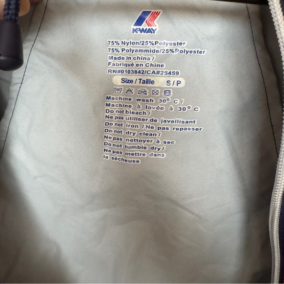 K-Way's Claude Unisex Short Jacket - Picture 7 of 9